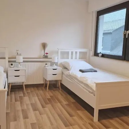 Schnee Gl-25 Apartament *